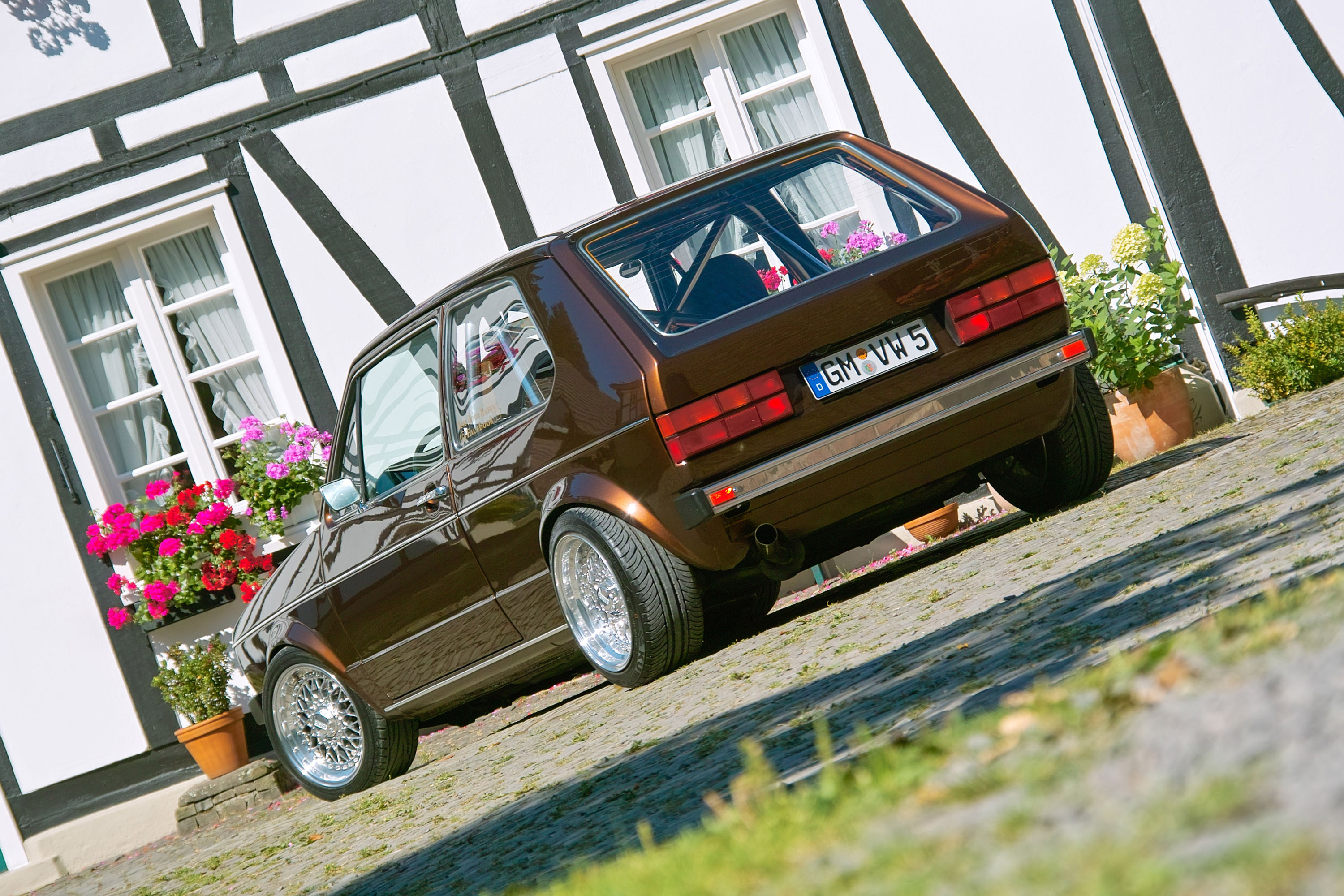 Volkswagen Golf I Chocolate Brown