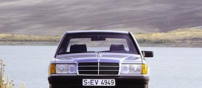 Mercedes-Benz 190 W201 series (1984) - picture 4 of 22