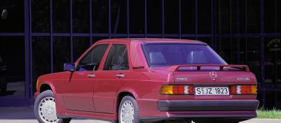 Mercedes-Benz 190 W201 series (1984) - picture 20 of 22