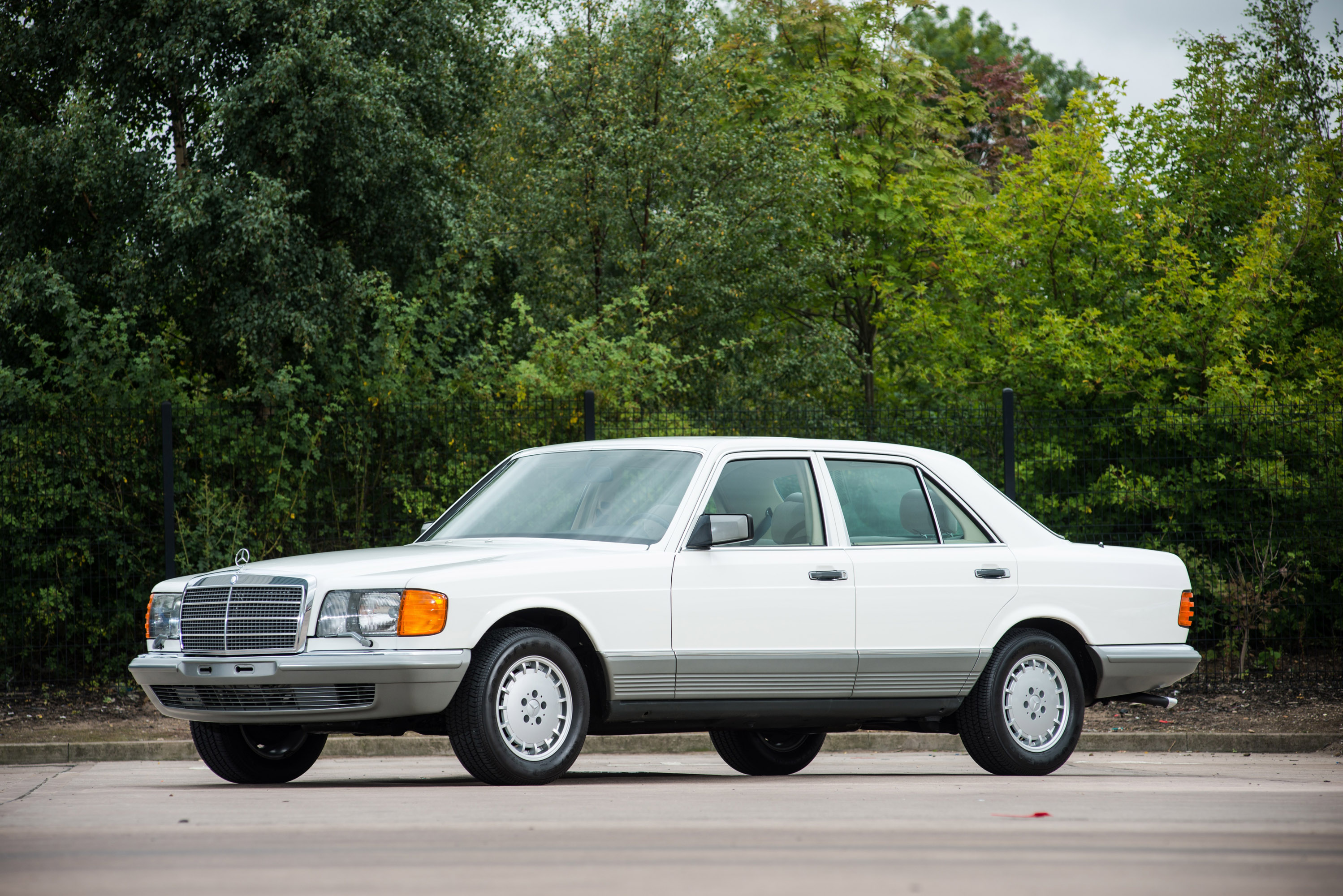 Mercedes-Benz 280SE