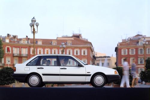 Volvo 440 (1988) - picture 8 of 10
