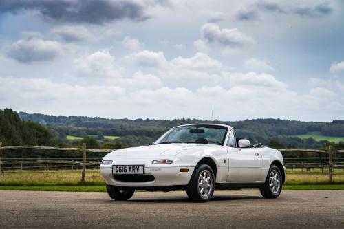 Mazda MX-5 (1989) - picture 1 of 7