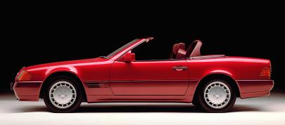 Mercedes-Benz 300SL R129 Series (1989) - picture 7 of 12