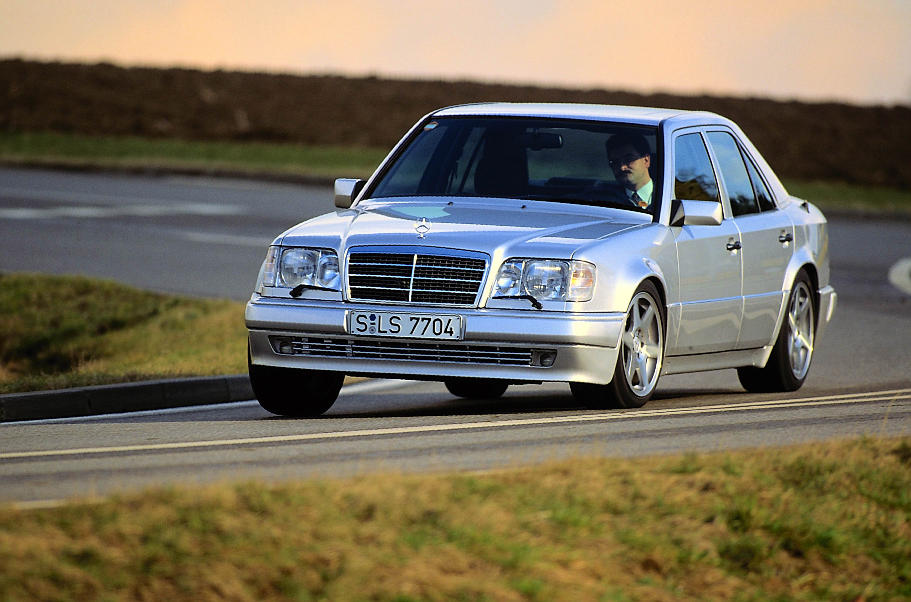 Mercedes-Benz 500E