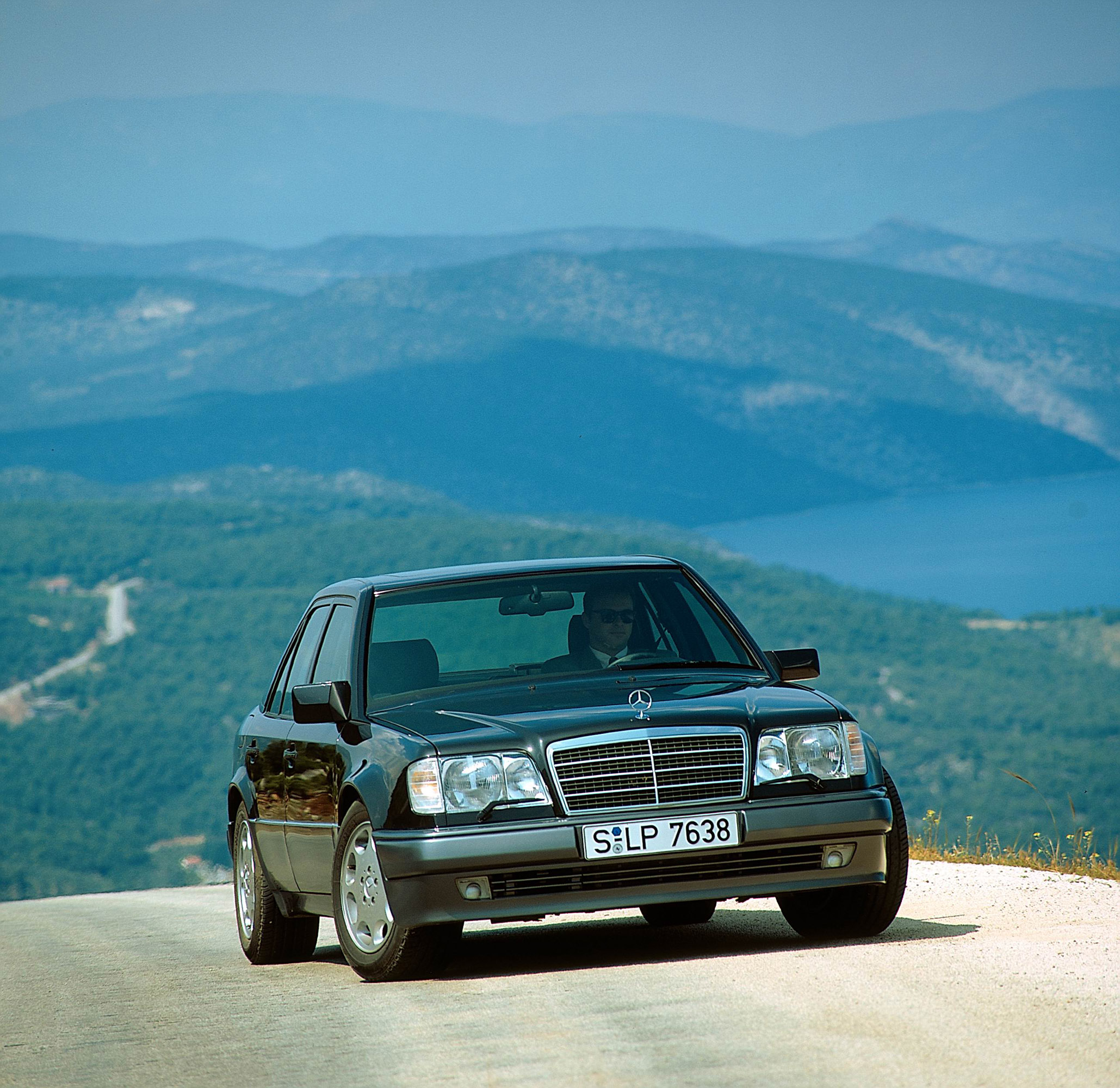 Mercedes-Benz 500E