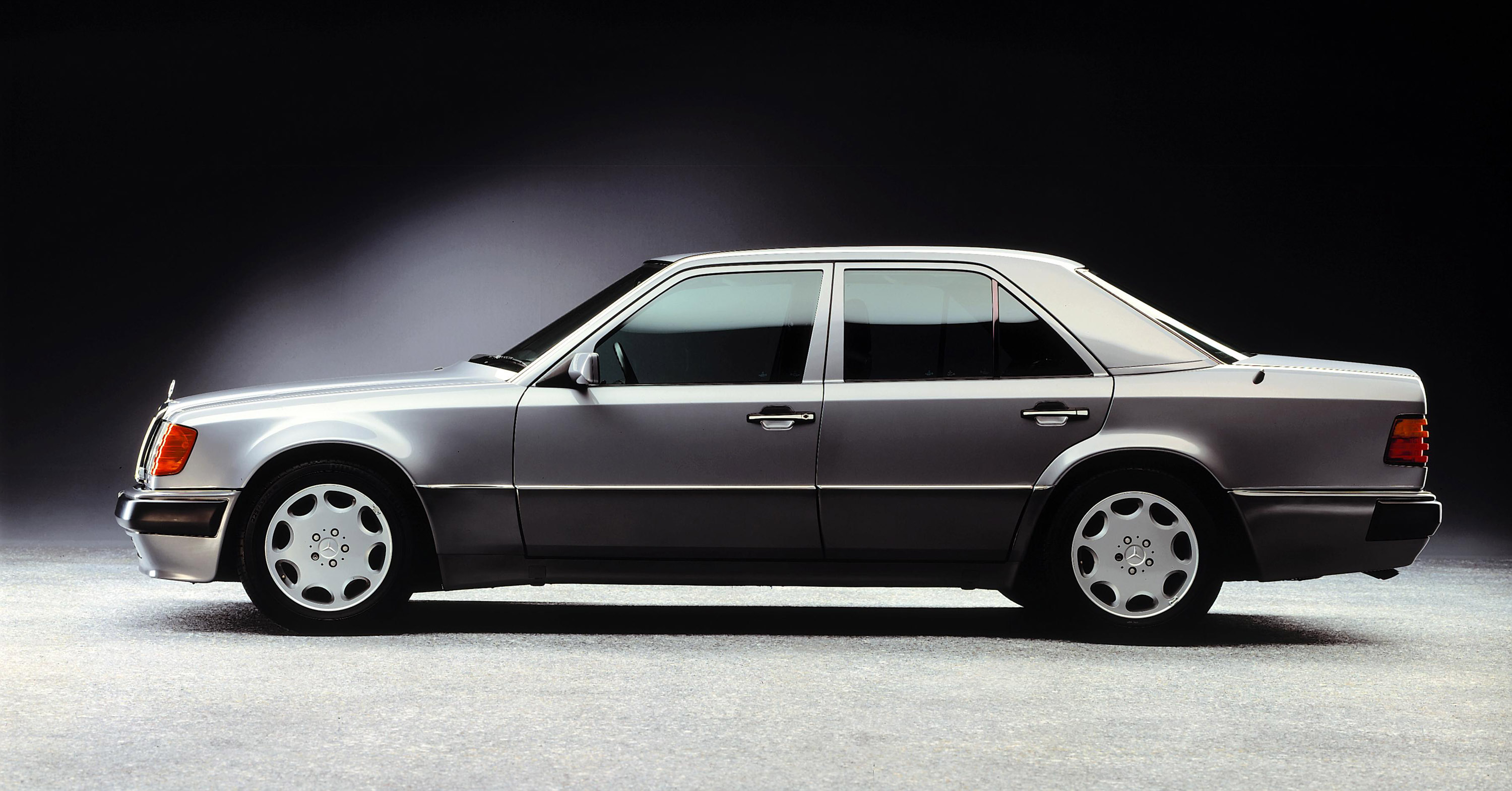 Mercedes-Benz 500E