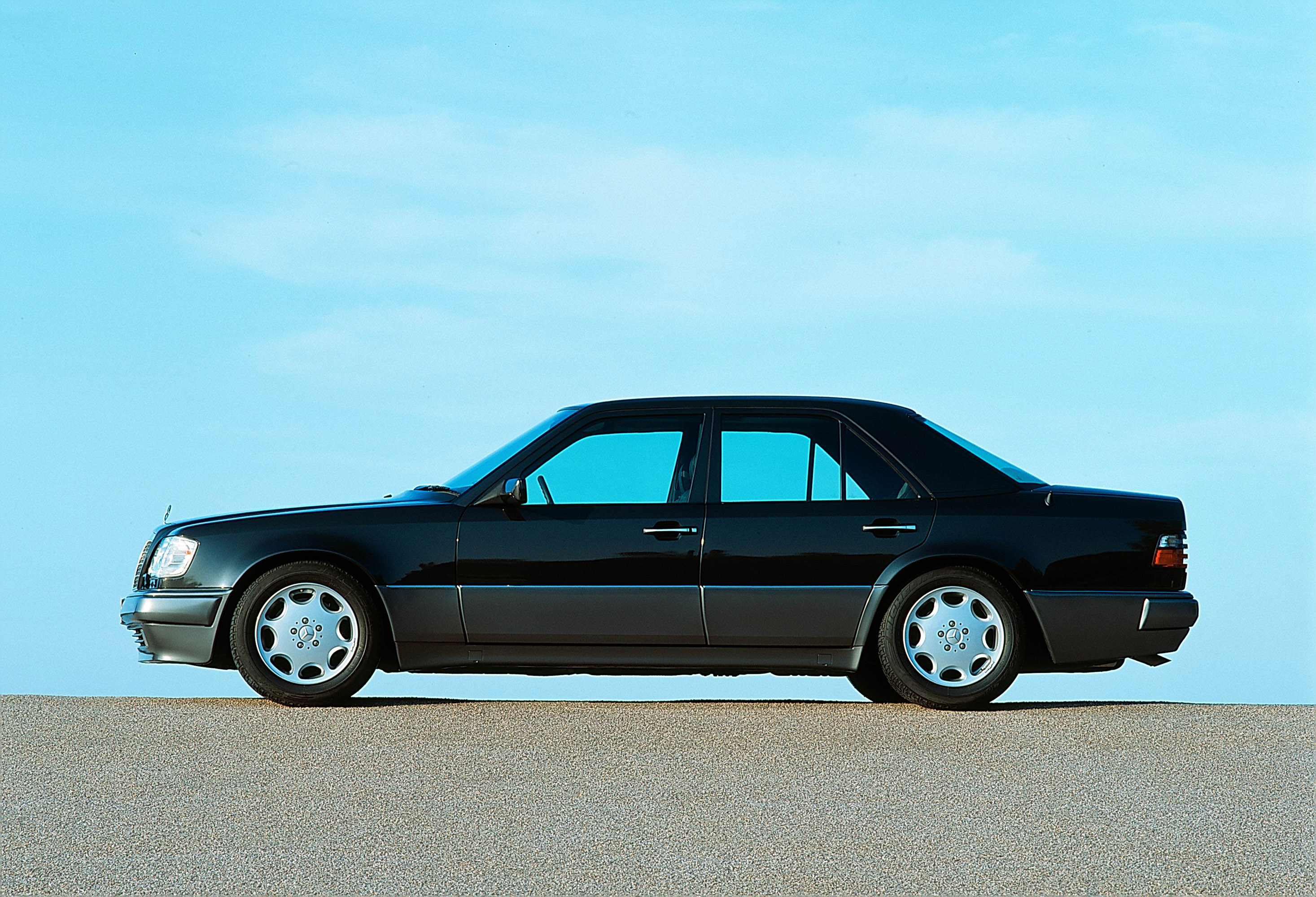 Mercedes-Benz 500E