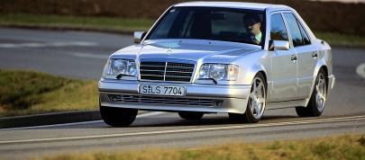Mercedes-Benz 500E (1991) - picture 4 of 12
