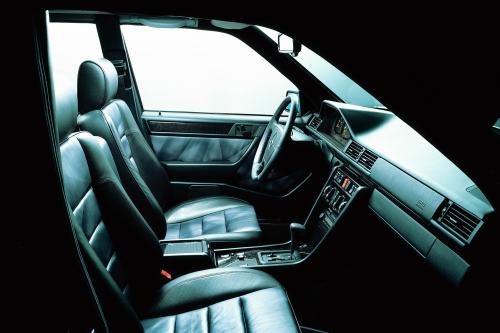 Mercedes-Benz 500E (1991) - picture 9 of 12