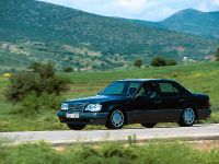 Mercedes-Benz 500E (1991) - picture 6 of 12