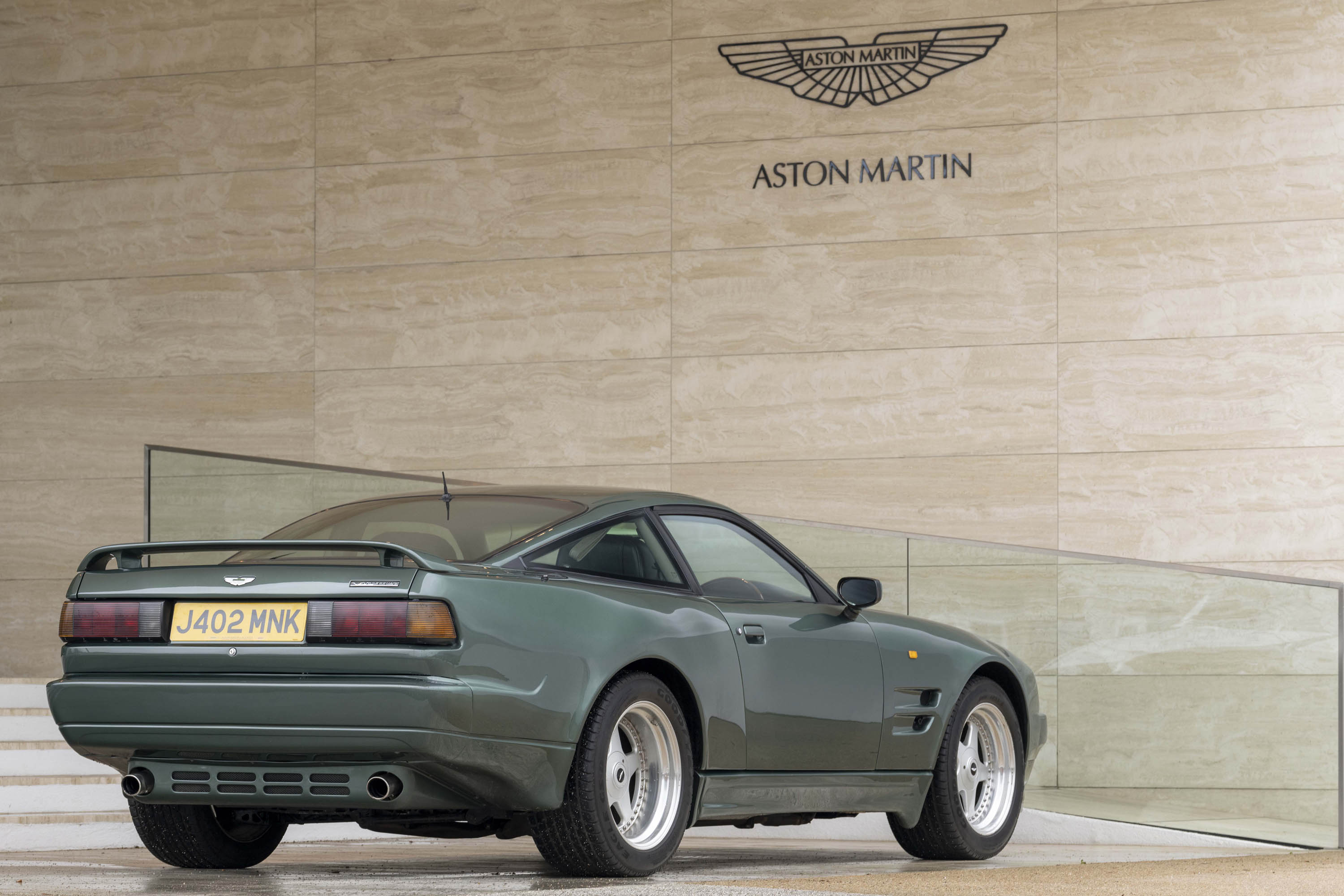 Aston Martin Virage 6.3