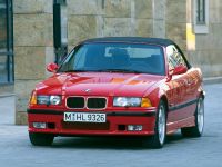 BMW M3 E36 (1993) - picture 10 of 16
