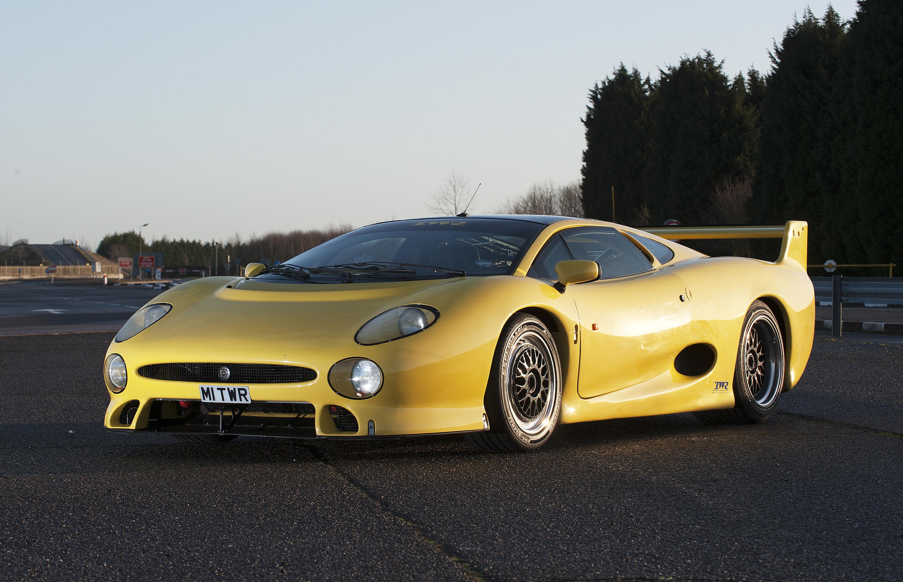 Jaguar XJ220 S