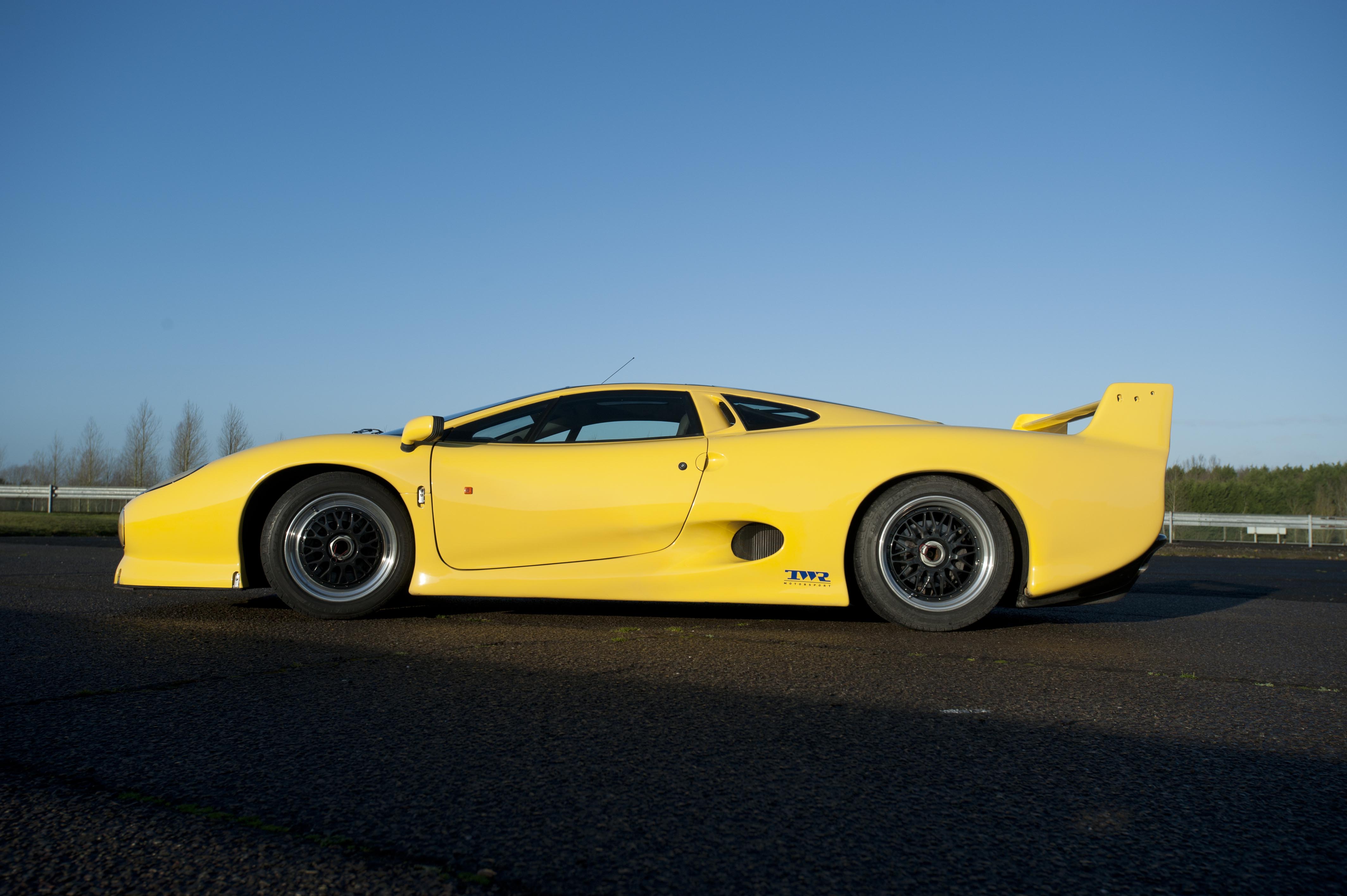 Jaguar XJ220 S