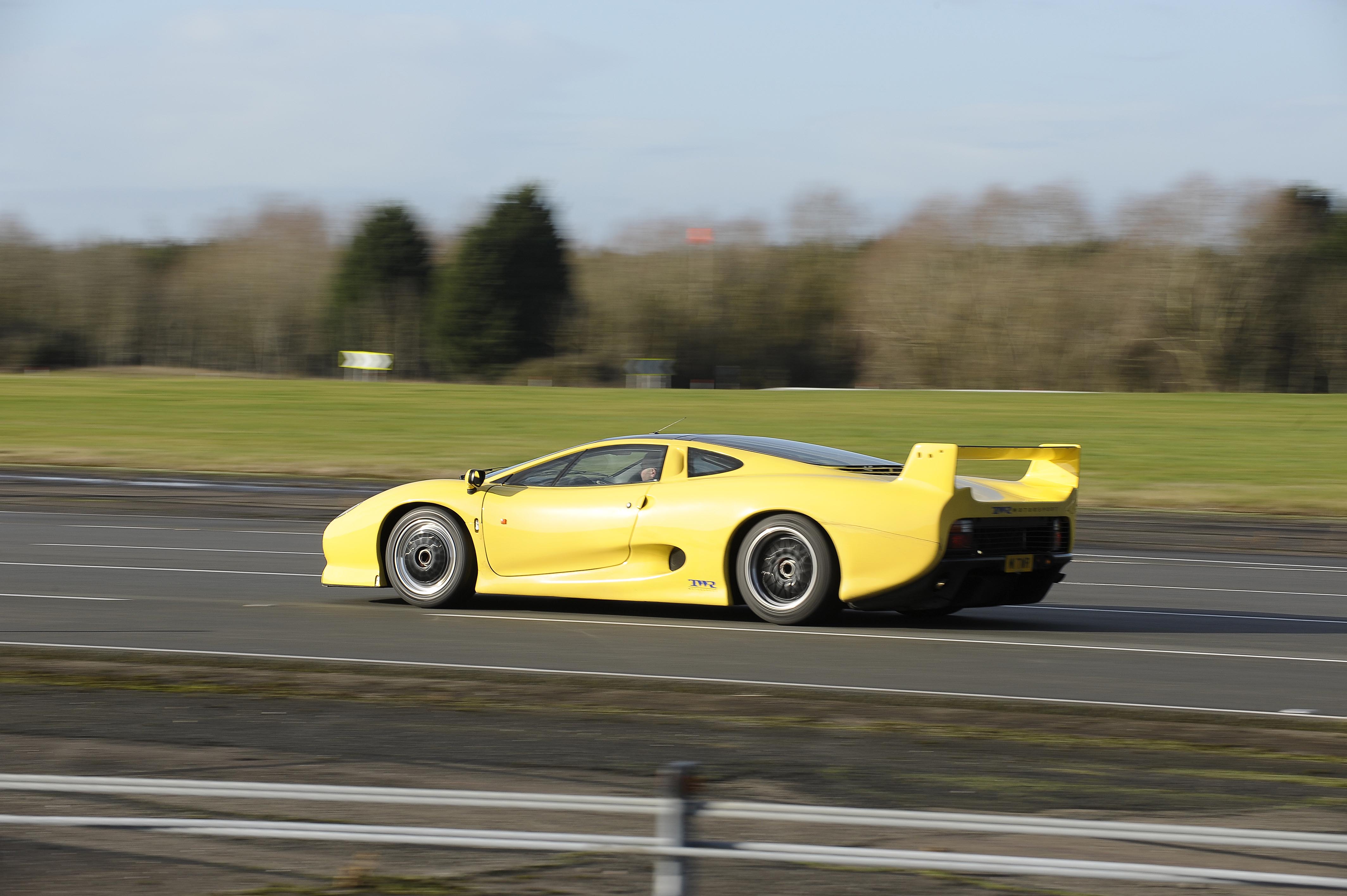 Jaguar XJ220 S