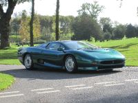 Jaguar XJ220 (1994) - picture 3 of 3