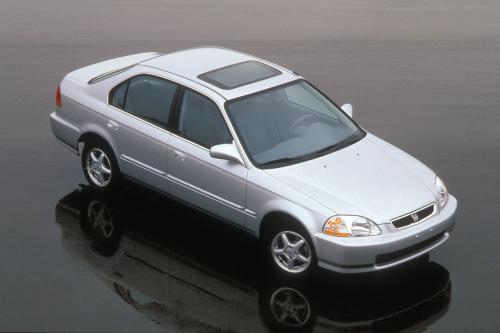 Honda Civic Sedan (1995) - picture 1 of 3