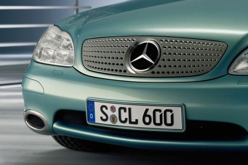 Mercedes-Benz F 200 Concept (1996) - picture 16 of 17