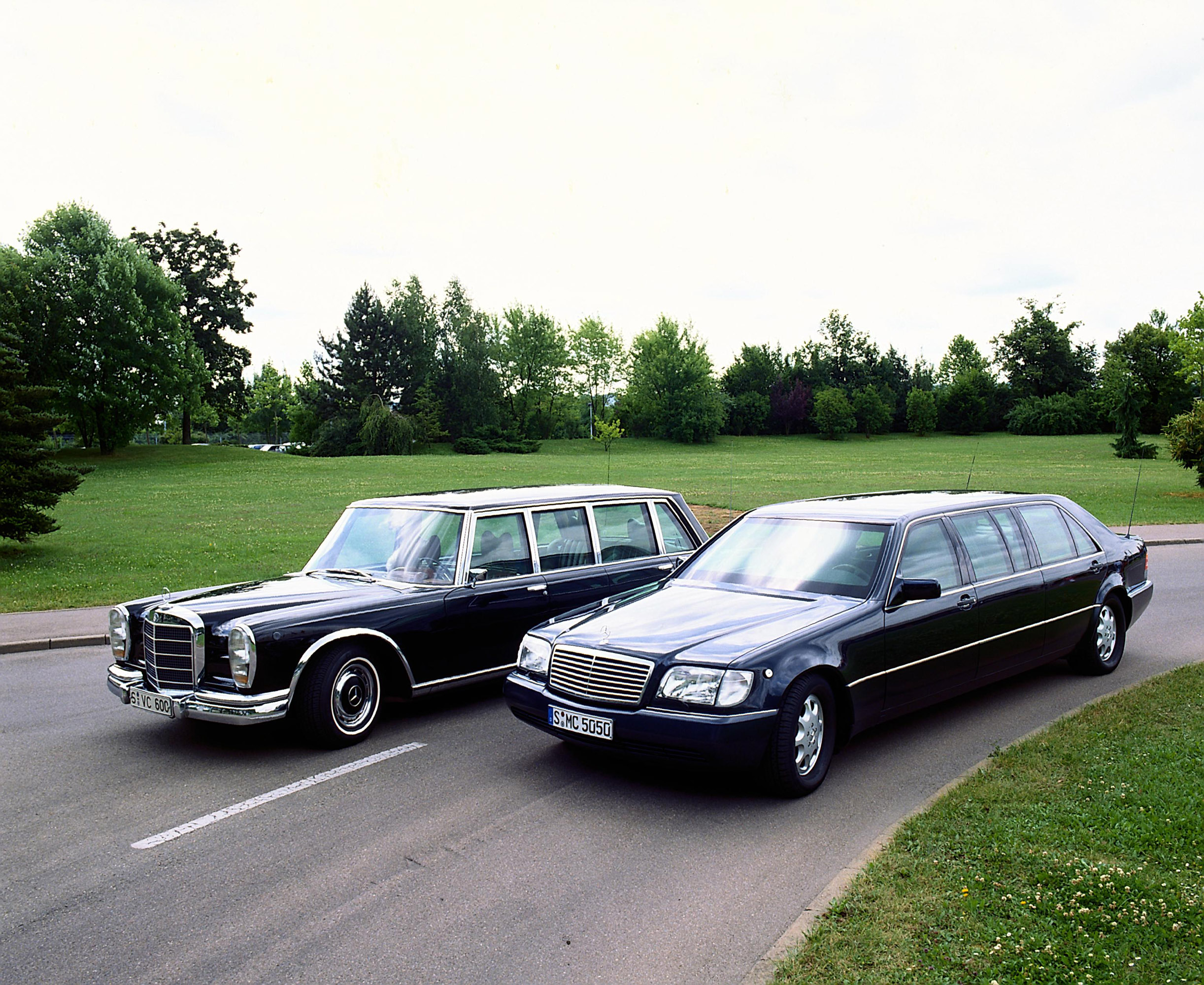 Mercedes-Benz S600 Pullman Limousine W140