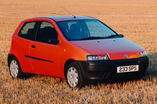 Fiat Punto (1999) - picture 1 of 8