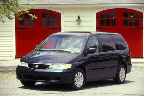Honda Odyssey (1999) - picture 1 of 12