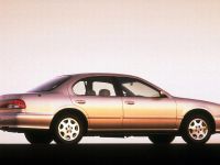 Infiniti I30 Sedan (1999) - picture 2 of 2