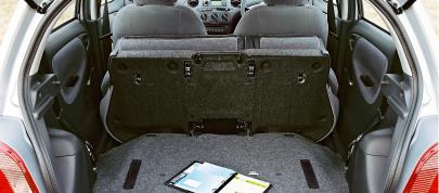 Toyota Yaris (1999) - picture 20 of 24