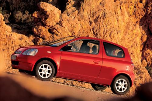 Toyota Yaris (1999) - picture 8 of 24