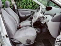 Toyota Yaris (1999) - picture 21 of 24