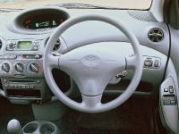 Toyota Yaris (1999) - picture 22 of 24