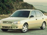 Hyundai Accent (2000) - picture 2 of 2
