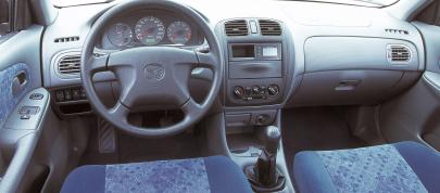 Mazda 323F (2000) - picture 12 of 13