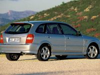 Mazda 323F (2000) - picture 11 of 13