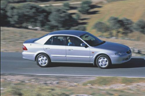 Mazda 626 (2000) - picture 9 of 23