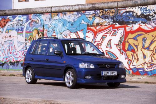 Mazda Demio (2000) - picture 1 of 21