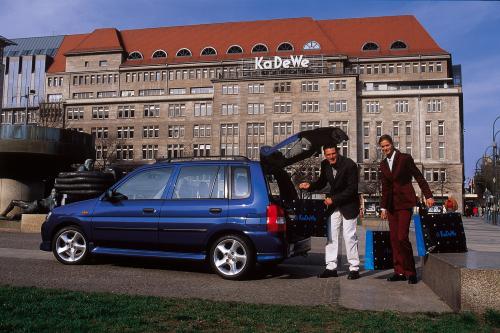 Mazda Demio (2000) - picture 16 of 21