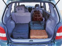 Mazda Demio (2000) - picture 18 of 21