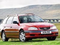 Toyota Avensis (2000) - picture 6 of 10
