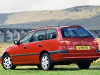 Toyota Avensis (2000)