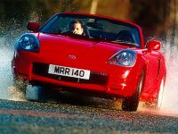 Toyota MR2 (2000) - picture 2 of 14
