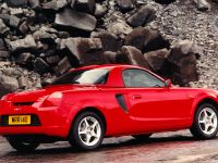 Toyota MR2 (2000) - picture 3 of 14