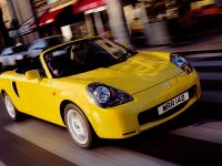 Toyota MR2 (2000) - picture 5 of 14