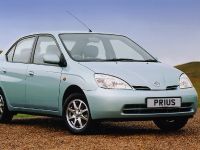 Toyota Prius (2000) - picture 11 of 17