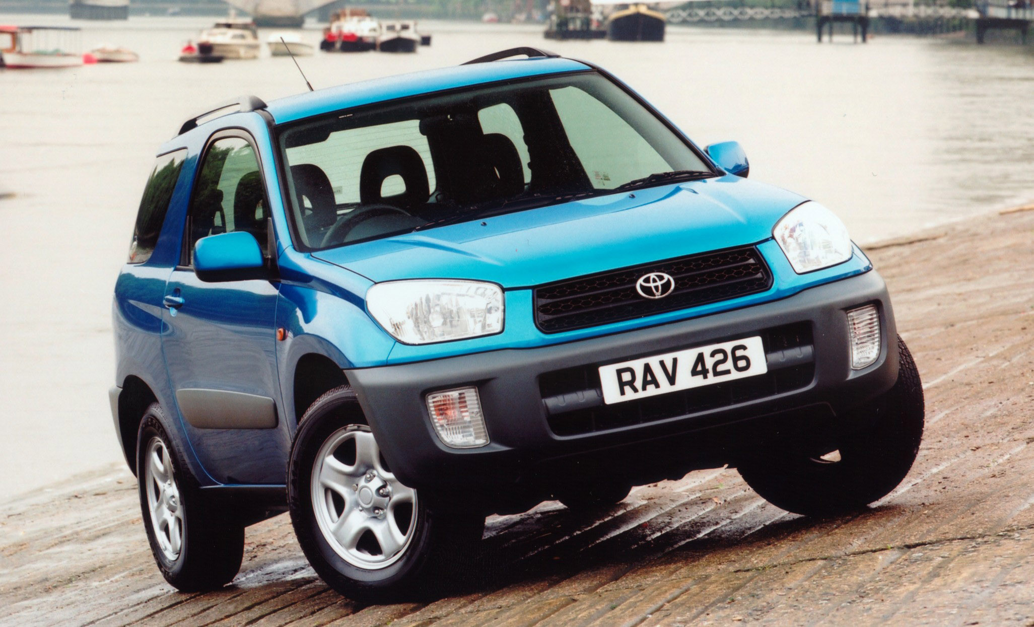 Toyota  RAV4