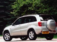 Toyota  RAV4 (2000)