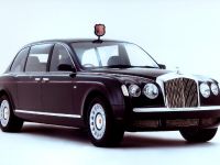 Bentley State Limousine (2001) - picture 2 of 4