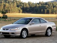 Honda Accord Coupe (2001) - picture 2 of 3