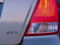 Hyundai Elantra GLS (2001) - picture 10 of 11