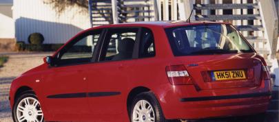 Fiat Stilo 5 door (2002) - picture 4 of 4