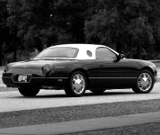 Ford Thunderbird Neiman Marcus Edition (2002) - picture 5 of 7
